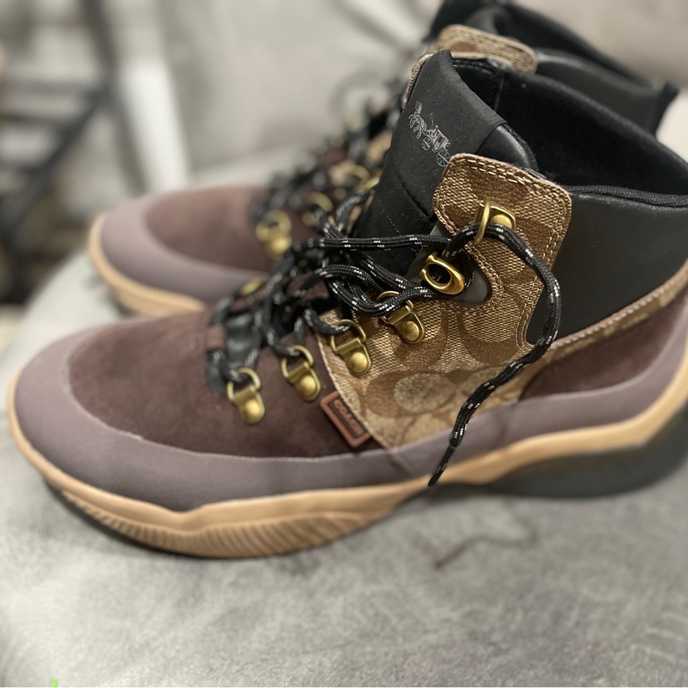 Coach boots